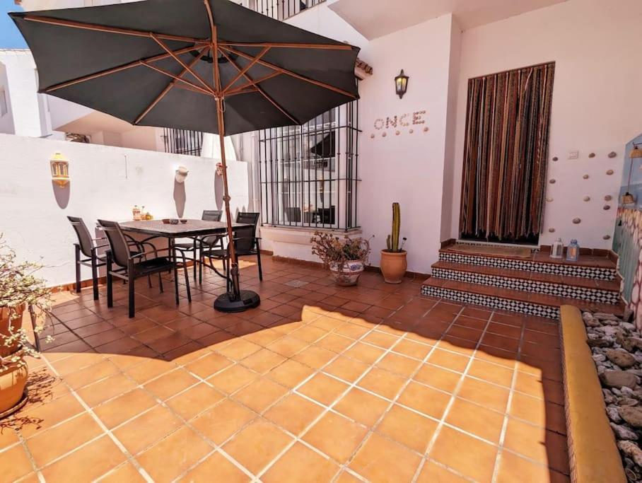 Casita De La Luz With Swimmingpool Holiday home